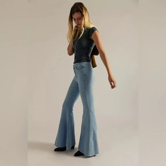 NWT Free People We The Free CRVY Super High-Rise Lace-Up Flare Jeans - Picture 2 of 5